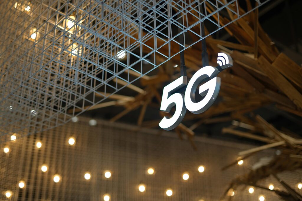 private 5g vs wifi6
